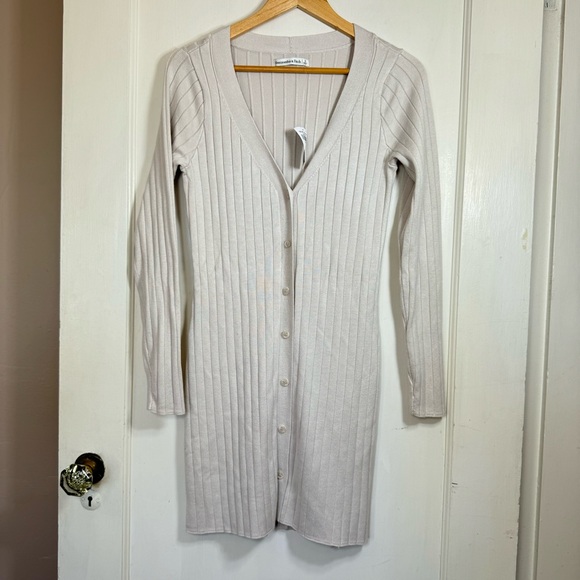 Abercrombie & Fitch Button Down V Neck Sweater Mini Dress - Picture 3 of 6